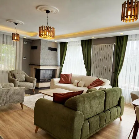 Villa Megara *