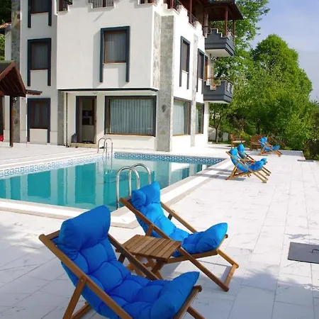 Villa Megara
